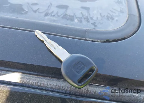 1992 Honda Accord Ex z USA, uszkodzony, nr VIN 1HGCB7175NA001689